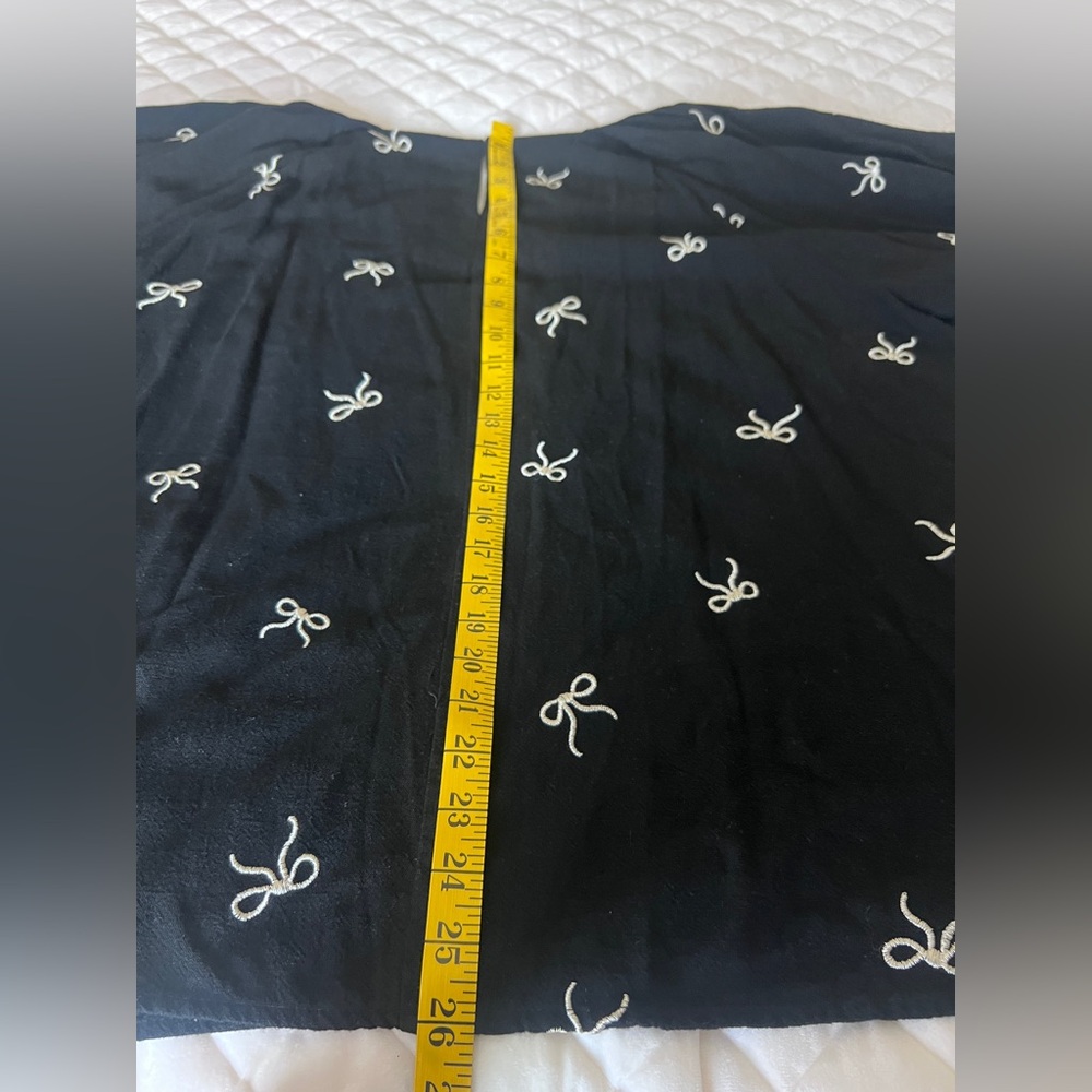 Umgee Black Blouse with Embroidered Bows 1X NWT - Picture 2 of 12